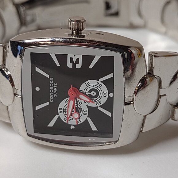 7.5 Inch Silver Tone With Black Dial Concepts Watch - Picture 2 of 13